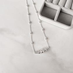 Colar entremeio bolas 4, 5, 7 e 9mm 45cm