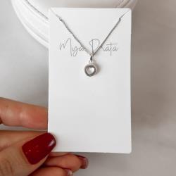 Colar pingente medalha coração vazado detalhe cravejado 8mm 40cm