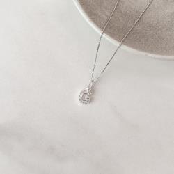 Colar pingente letra G cravejada 10mm 45cm