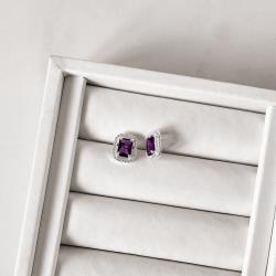 Brinco zircônia retangular ametista com cravejado 13mm