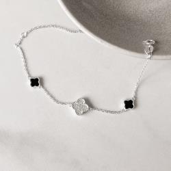 Pulseira entremeios trevos ônix 7mm e cravejado 10mm