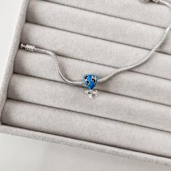 Berloque separador coração mundo pingente avião resina