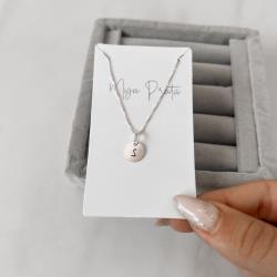 Colar pingente medalha letra S 10mm 40cm