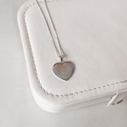 Colar pingente coração borda cravejada colorida 17mm 45cm