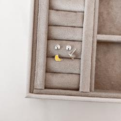 Brinco infantil bananas resina 8mm tarraxa baby