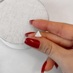 Berloque separador triângulo cravejado 8mm