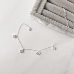 Tornozeleira pingentes trevo e coração cravejados 7mm