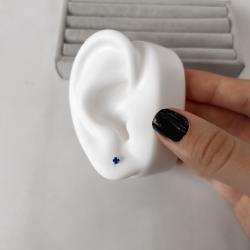 Brinco zircônia redonda azul bic 3mm