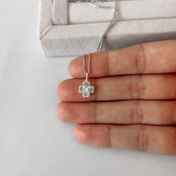 Colar pingente trevo cravejado verde 9mm 40cm