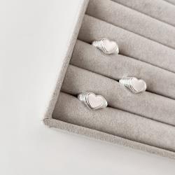 Anel coração trabalhado dedinho