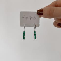 Argola click 12mm pingente zircônias retangulares esmeralda