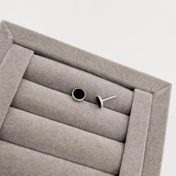 Brinco círculo ônix resina 7mm