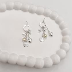 Pingente círculo vazado com patuá religioso