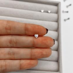 Piercing haste coração cravejado 5mm