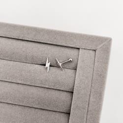 Piercing haste raio com zircônias 17mm orelha esquerda