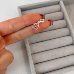 Berloque pingente casa com coração resina 10mm