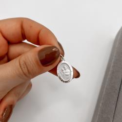 Pingente medalha dupla face Santo Antônio e cruz 16mm 