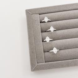 Anel zircônia navete cristal com cravejado