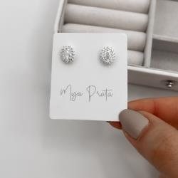 Brinco zircônia oval com cravejado 10mm