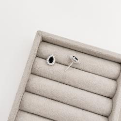 Brinco zircônia gota ônix com cravejado 10mm