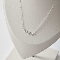 Colar entremeio folhas lisas, vazadas e cravejadas 23mm 40+5cm