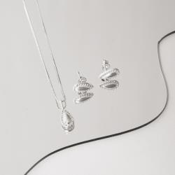 Conjunto brinco e colar gota com borda cravejada 11mm 45cm