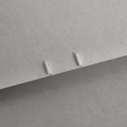 Brinco palito todo cravejado 8mm