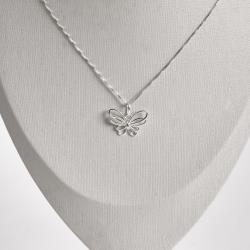 Colar pingente borboleta vazada 19mm 45cm