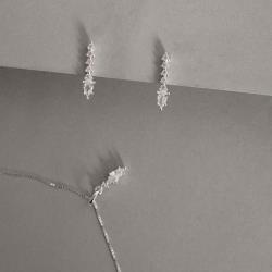 Conjunto brinco e colar zircônias redonda e gota 10mm 45cm