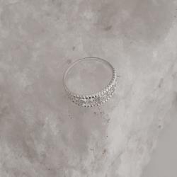 Anel fio triplo bolinhas e trevos cravejados