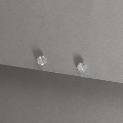 Brinco zircônia redonda cristal 5mm