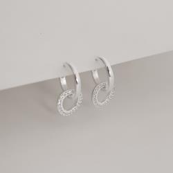 Argola click 13mm com pingente círculo cravejado 11mm