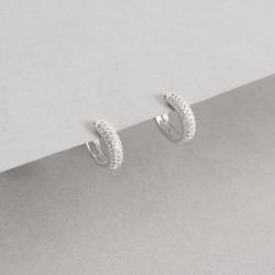 Argola click 13mm cravejada detalhe geométrico