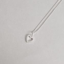 Colar pingente coração vazado cravejado cristal 11mm 45cm