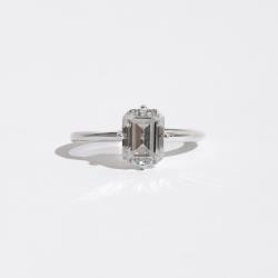 Anel solitário moissanite emerald 8x6mm