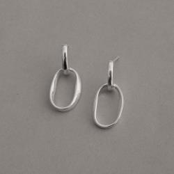 Brinco meia argola pingente elo oval 19mm tarraxa