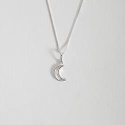 Colar pingente lua vazada 11mm 40cm