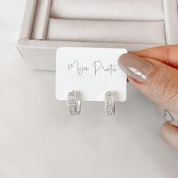 Argola click 15mm vazada cravejada