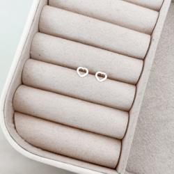 Brinco coração vazado 6mm