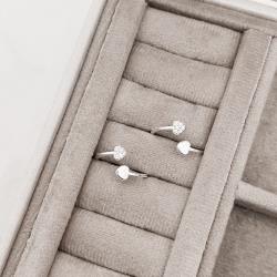 Anel fino corações liso e cravejado regulável P